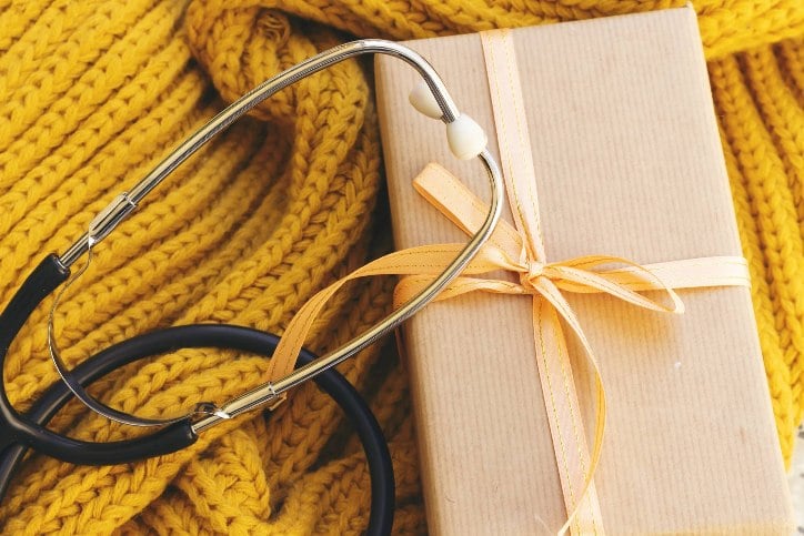 Accepting Gifts From Patients | AMN Healthcare